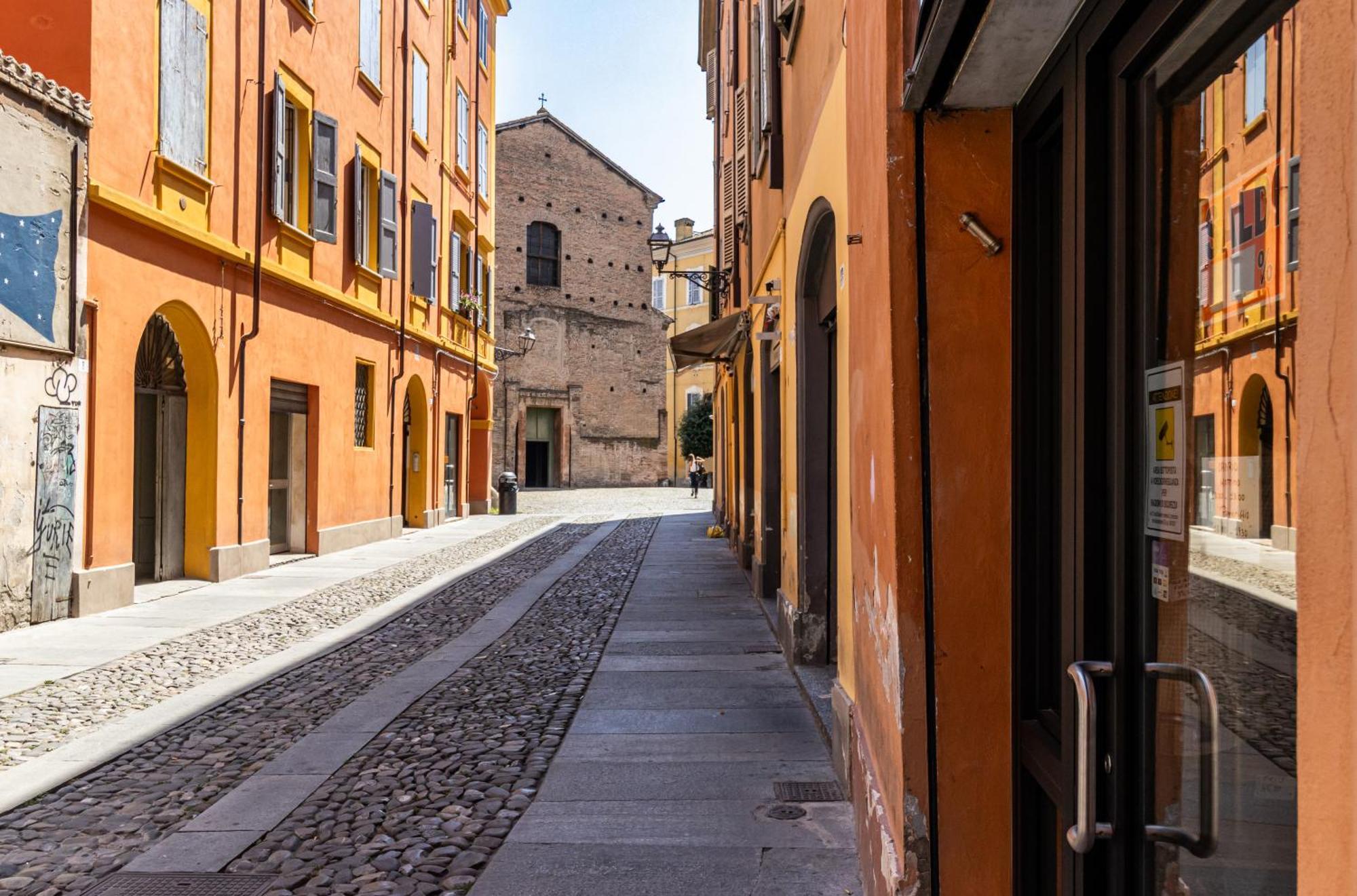 Suite Modena Al Centro - Affitti Brevi Italia Exterior foto
