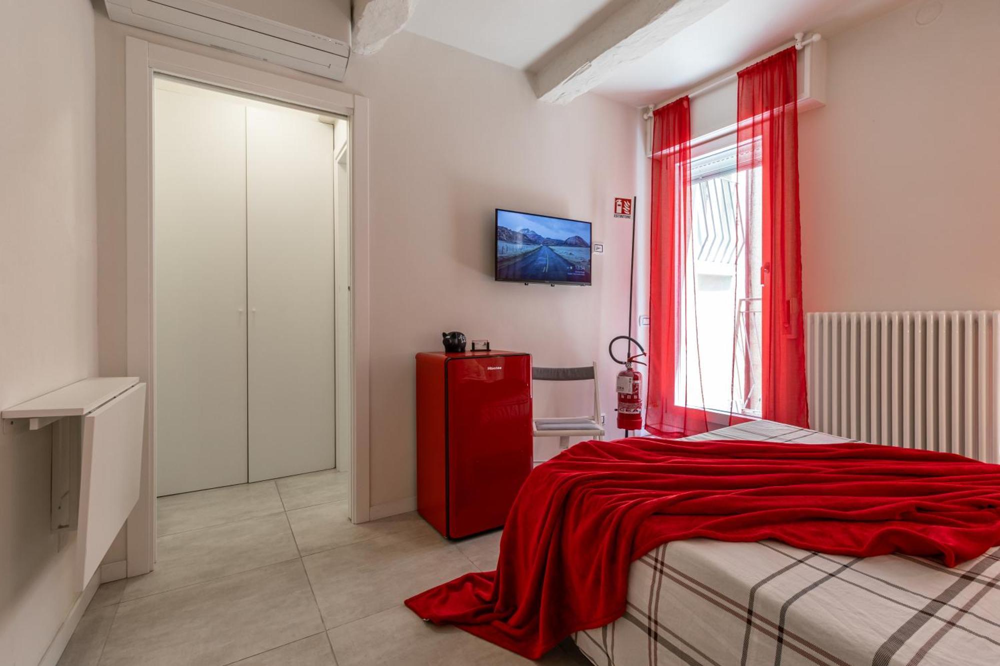 Suite Modena Al Centro - Affitti Brevi Italia Exterior foto